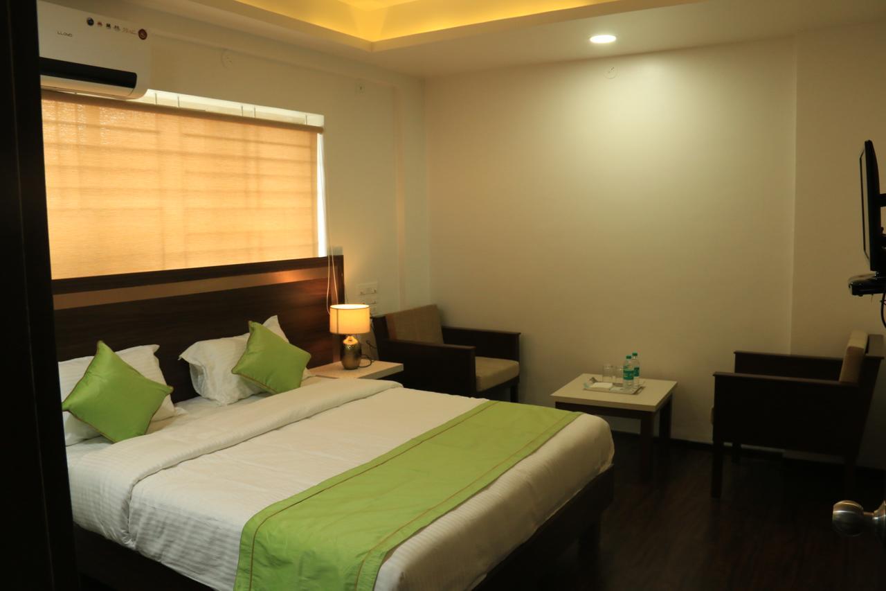 Flagship Malnad Residency Near Bengaluru Palace Exterior photo