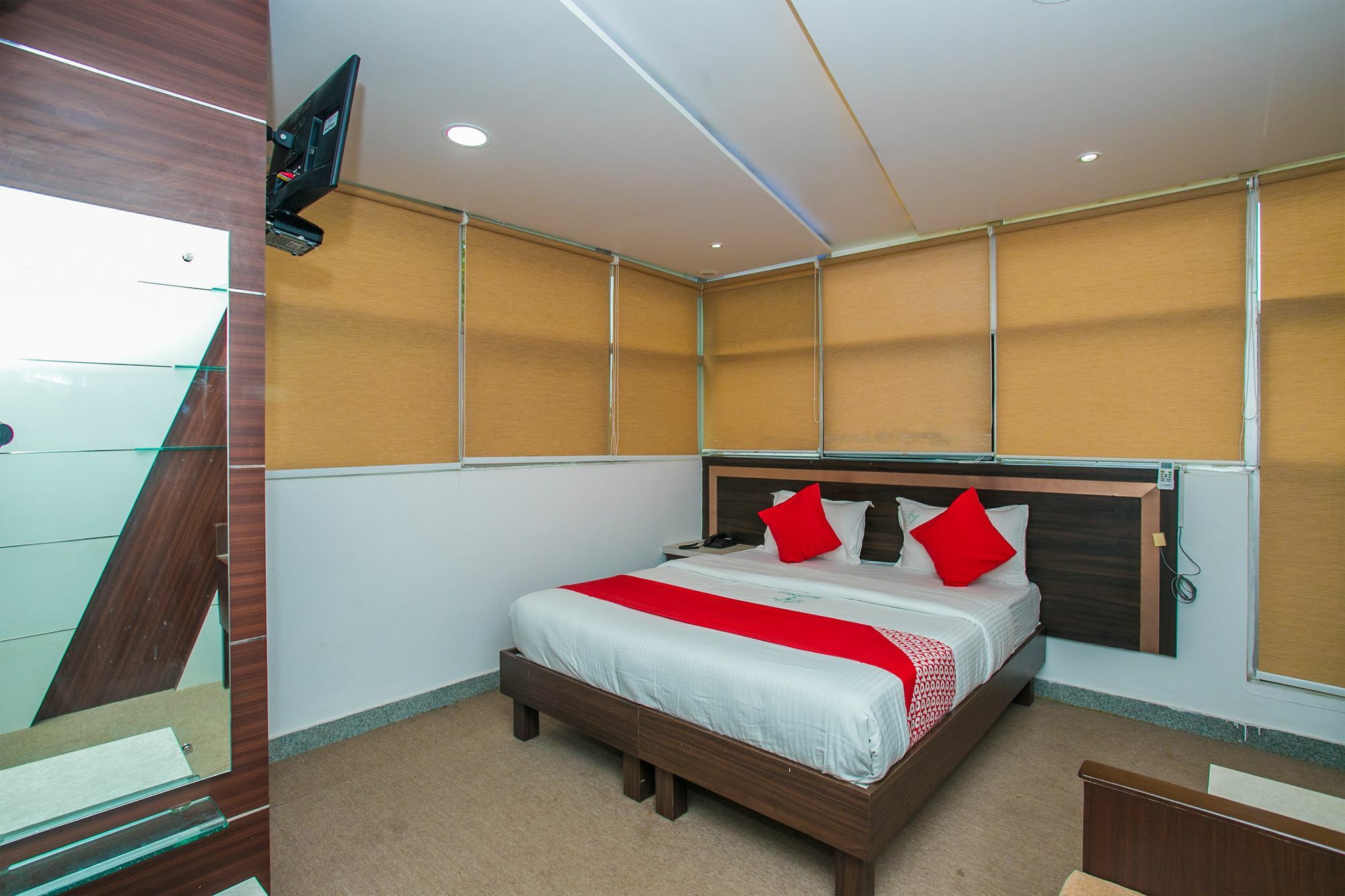 Flagship Malnad Residency Near Bengaluru Palace Exterior photo