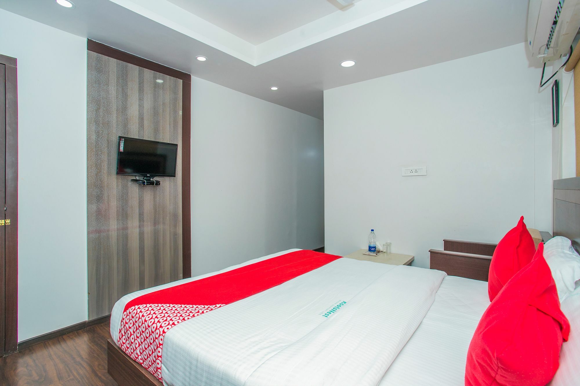 Flagship Malnad Residency Near Bengaluru Palace Exterior photo